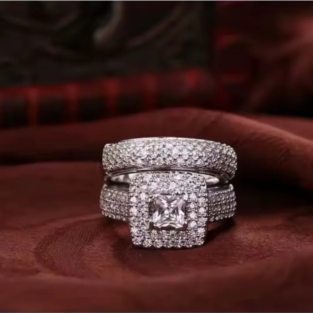 Silver Halo Ring Set